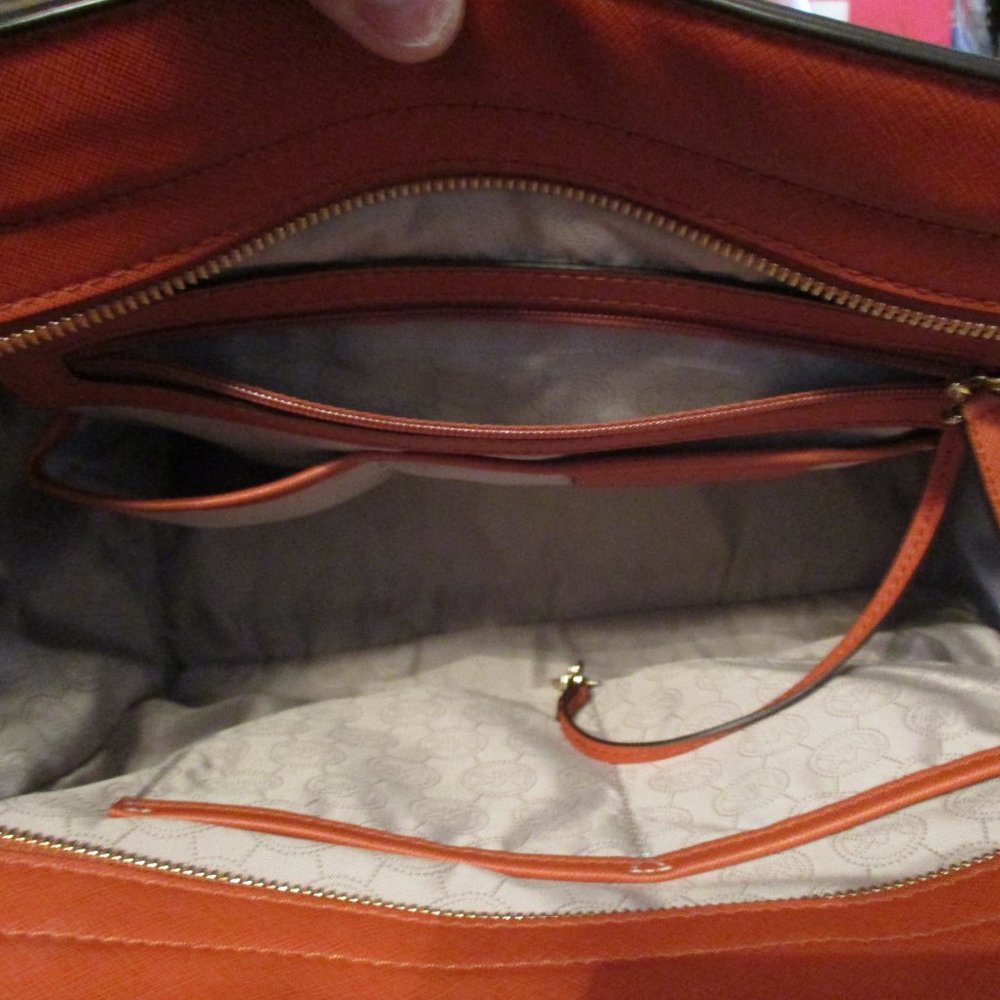 MICHAEL KORS SELMA LARGE Seinna SAFFIANO LEATHER S - Picture 6 of 8